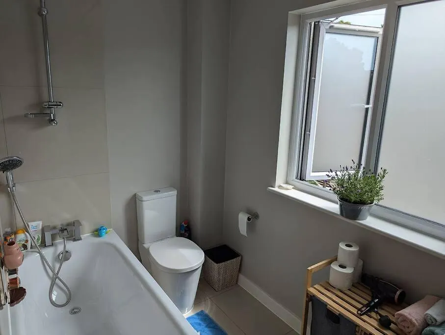 Quaint 3 Bedrooms Ditchling Beacon Near Beach Bus Hove 0*,